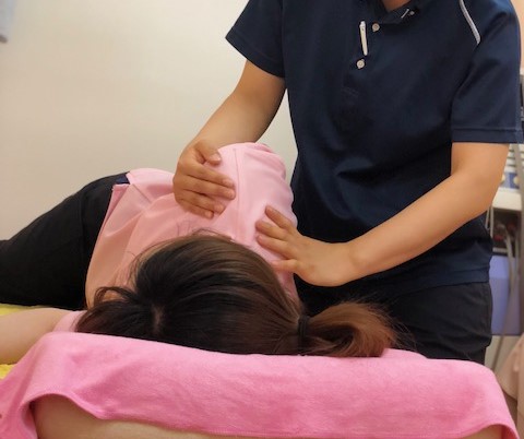 肩甲骨からのアプローチで耳鳴りを根本改善！